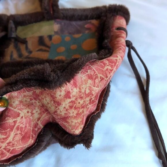 LAPIS Faux Fur and Chamois Cloth Tote - Picture 9 of 11